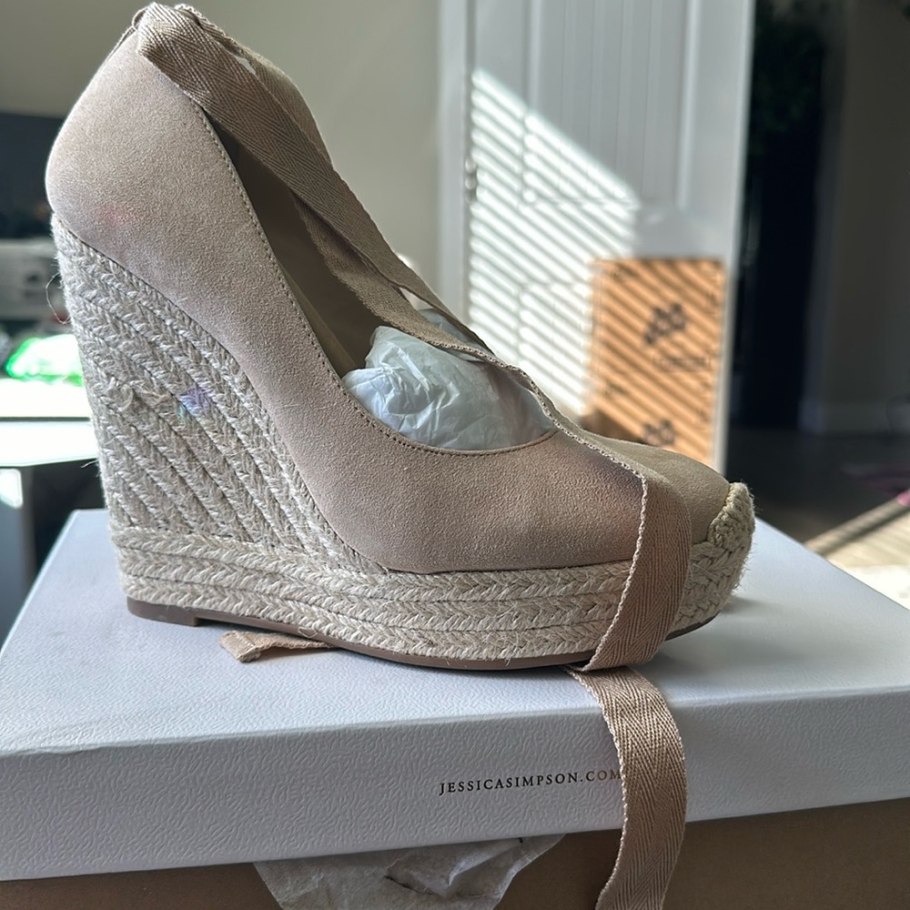 Jessica Simpson Wedges never worn 8
